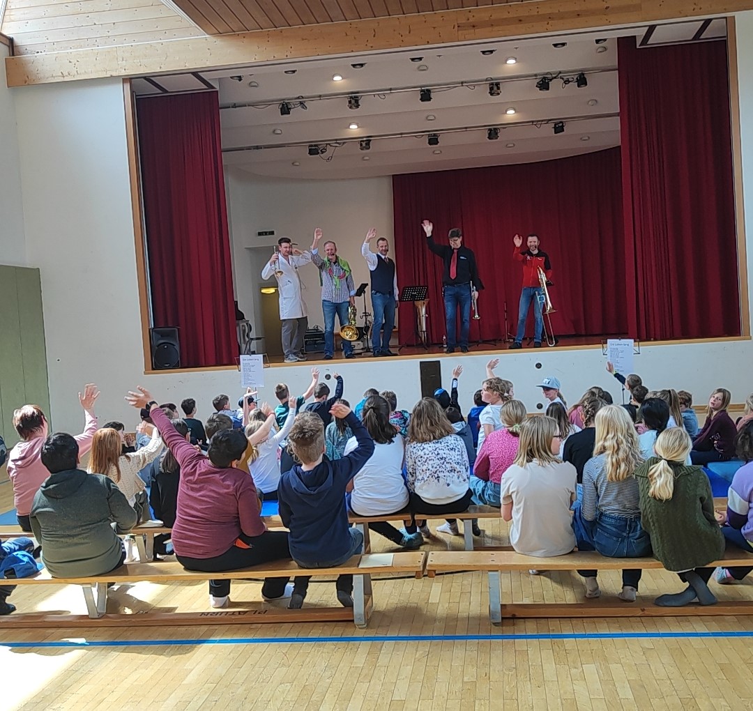 Instrumentenvorstellung und Theater