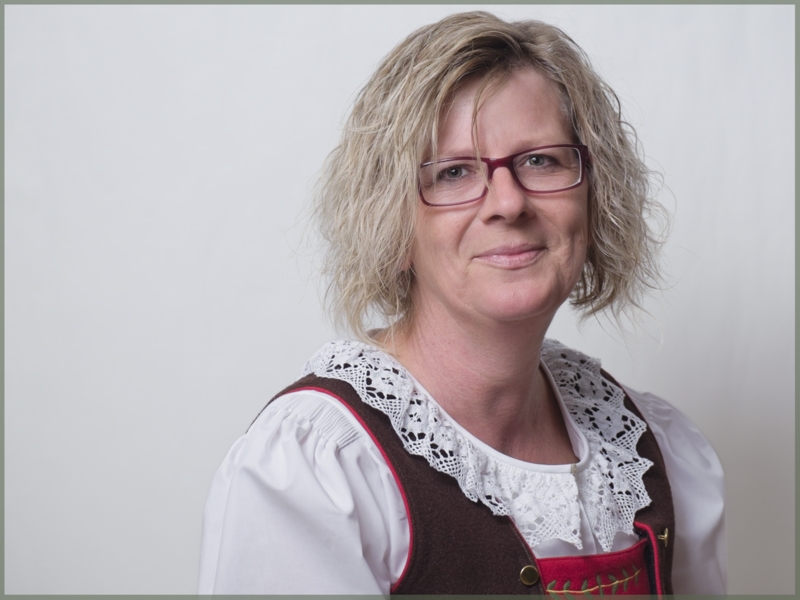 Monika Stoll